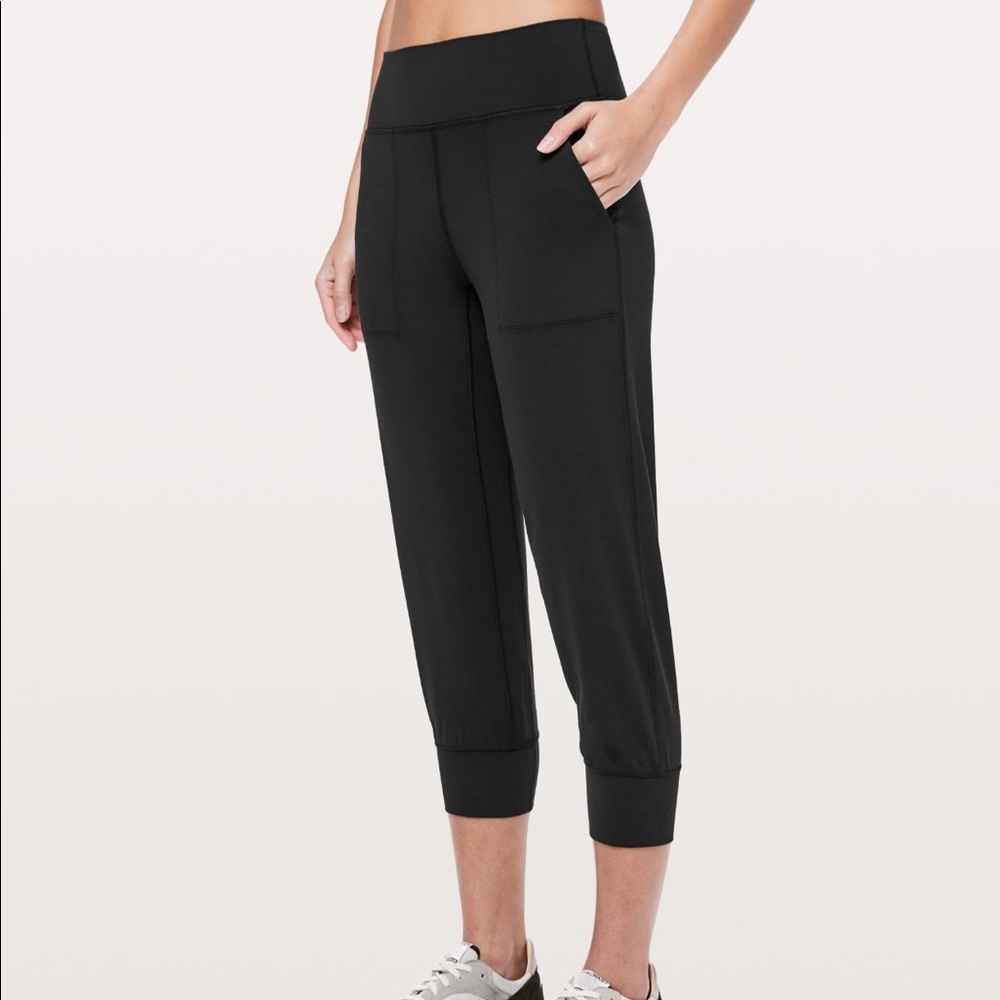 align jogger crop
